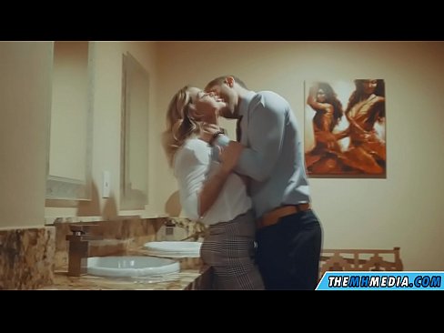 ❤️ Nalika pirang busty seduces anjeun dina restroom umum ❤️❌ ngan porno dina su.xxxhdporn.ru ❌️❤